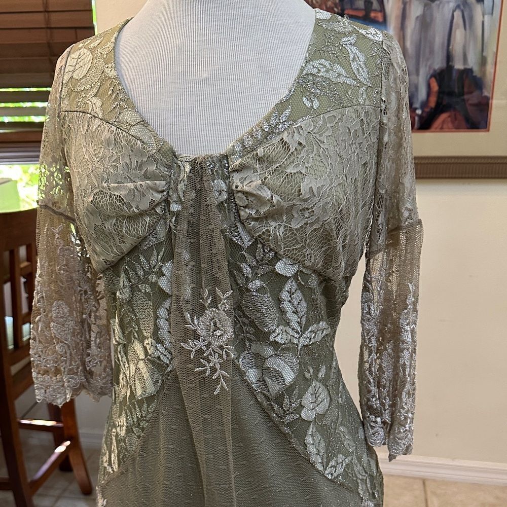 Spencer Alexis Collection Elegant Lace Overlay Dress Size 8 - Picture 3 of 15
